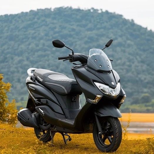 Suzuki Burgman Street 125 premium scooter for rent in Manali